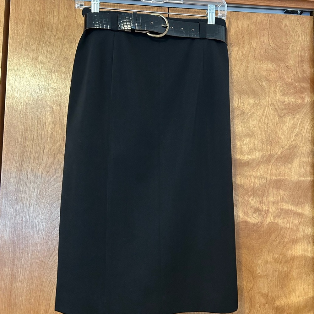 Elegant Black Skirt with Belt